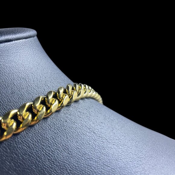Gold Tone Cuban Link Chain Necklace Chunky Hip Hop Streetwear Statement NWOT - Picture 8 of 8